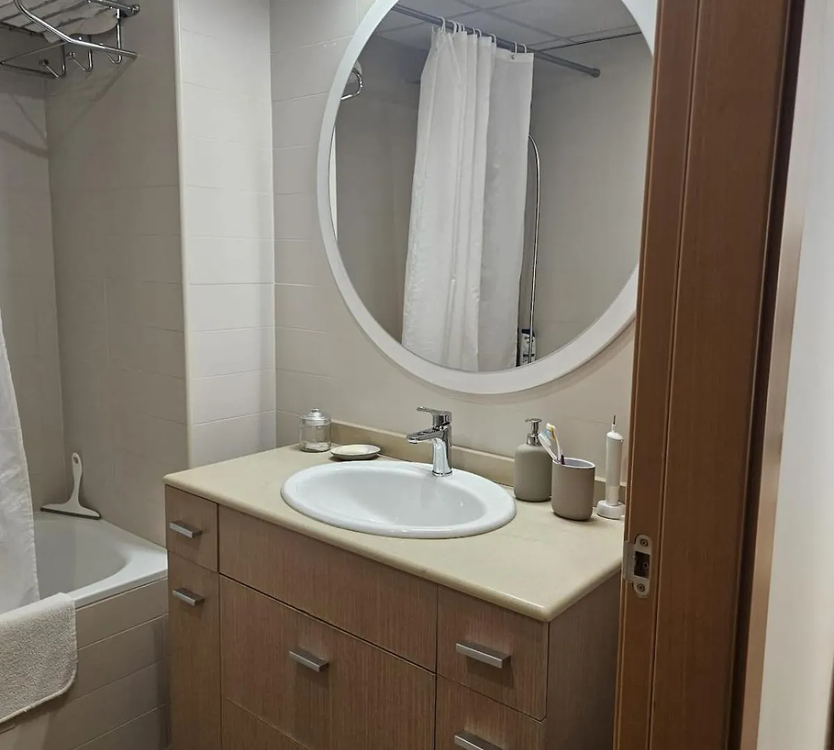 Modern Beach Apartment Segur de Calafell