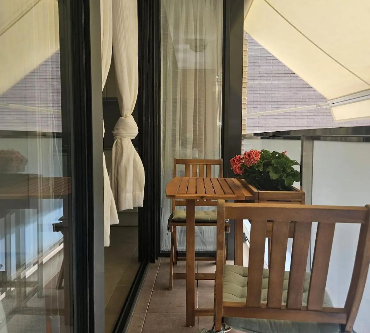 Modern Beach Apartment Segur de Calafell